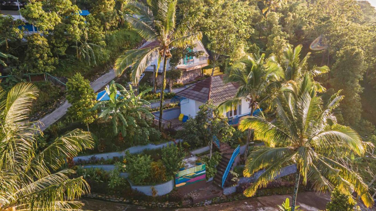 Ling & Louie'S Mountain Villa Mayong Exterior photo