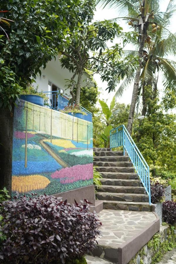 Ling & Louie'S Mountain Villa Mayong Exterior photo