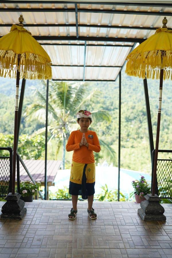Ling & Louie'S Mountain Villa Mayong Exterior photo