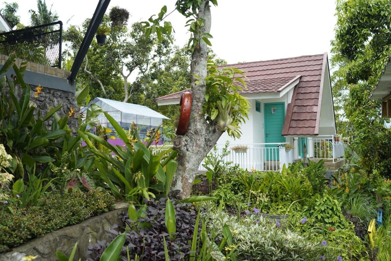 Ling & Louie'S Mountain Villa Mayong Exterior photo