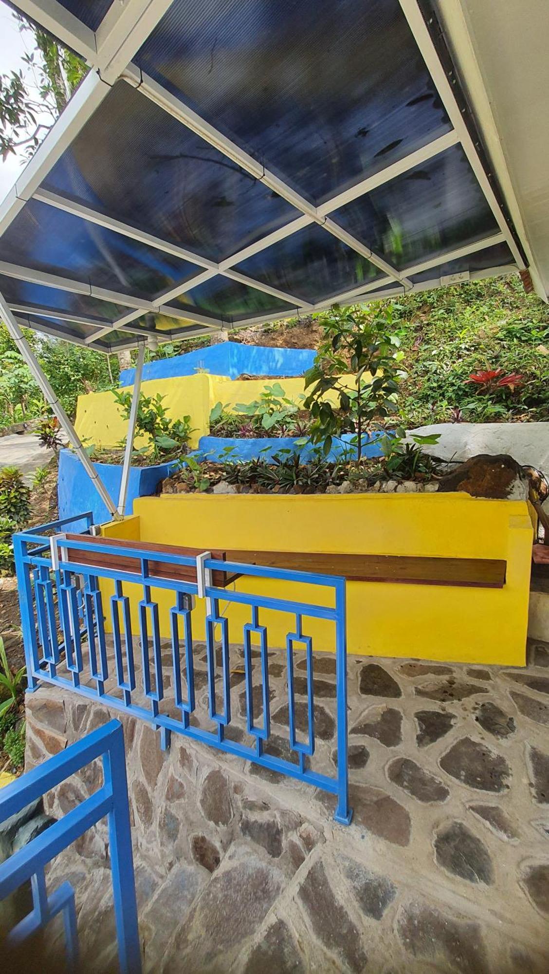 Ling & Louie'S Mountain Villa Mayong Exterior photo